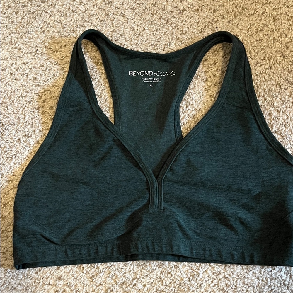 Beyond Yoga Sports Bra XL, Green